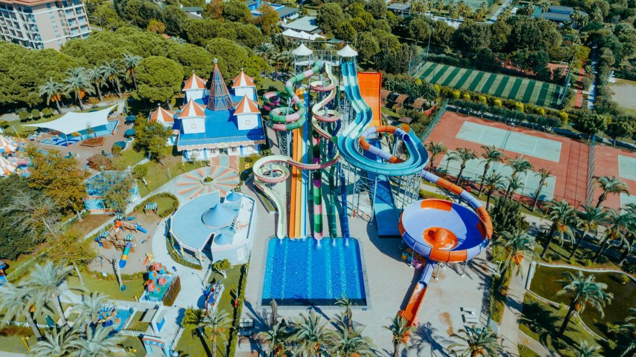 Ic Hotels Green Palace - Kids Concept Antalya Exteriér fotografie Aerial view of Splash Island