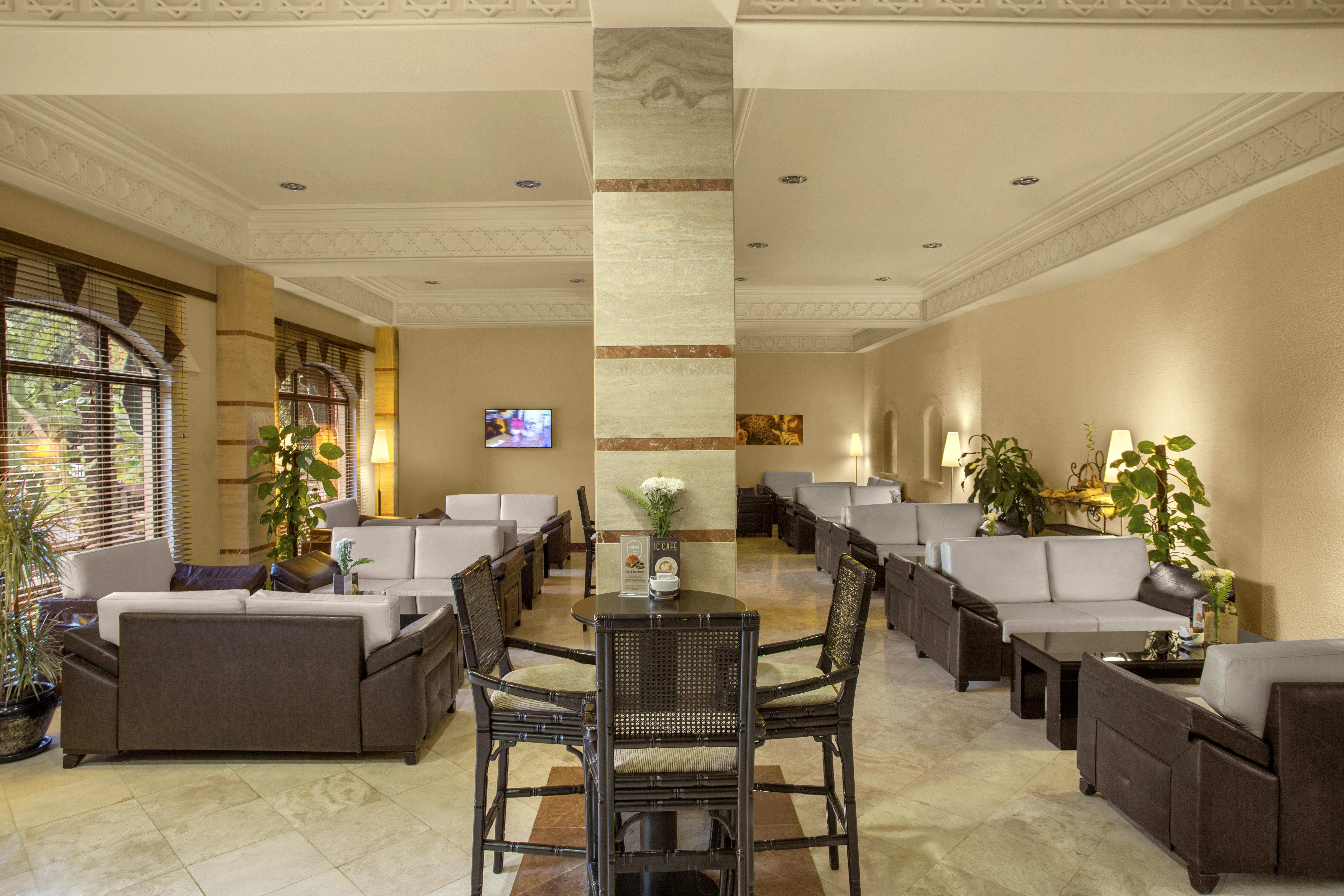 Ic Hotels Green Palace - Kids Concept Antalya Exteriér fotografie The lounge at the airport