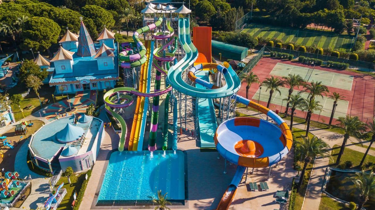 Ic Hotels Green Palace - Kids Concept Antalya Exteriér fotografie Aerial view of Wet'n'Wild Water World
